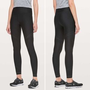 Lululemon In Focus / Zoned In Tight 27" in Black Size 8
